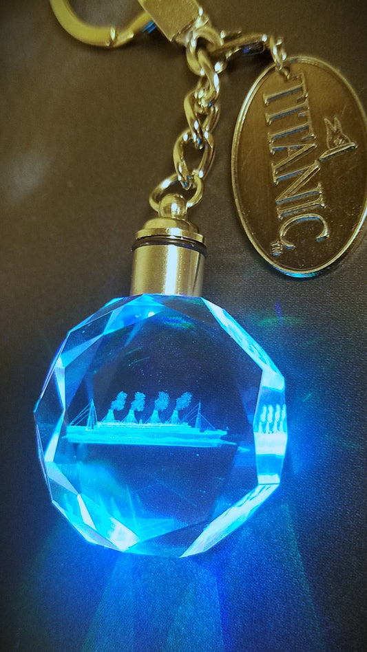LED Light-Up Titanic Ship Key Ring