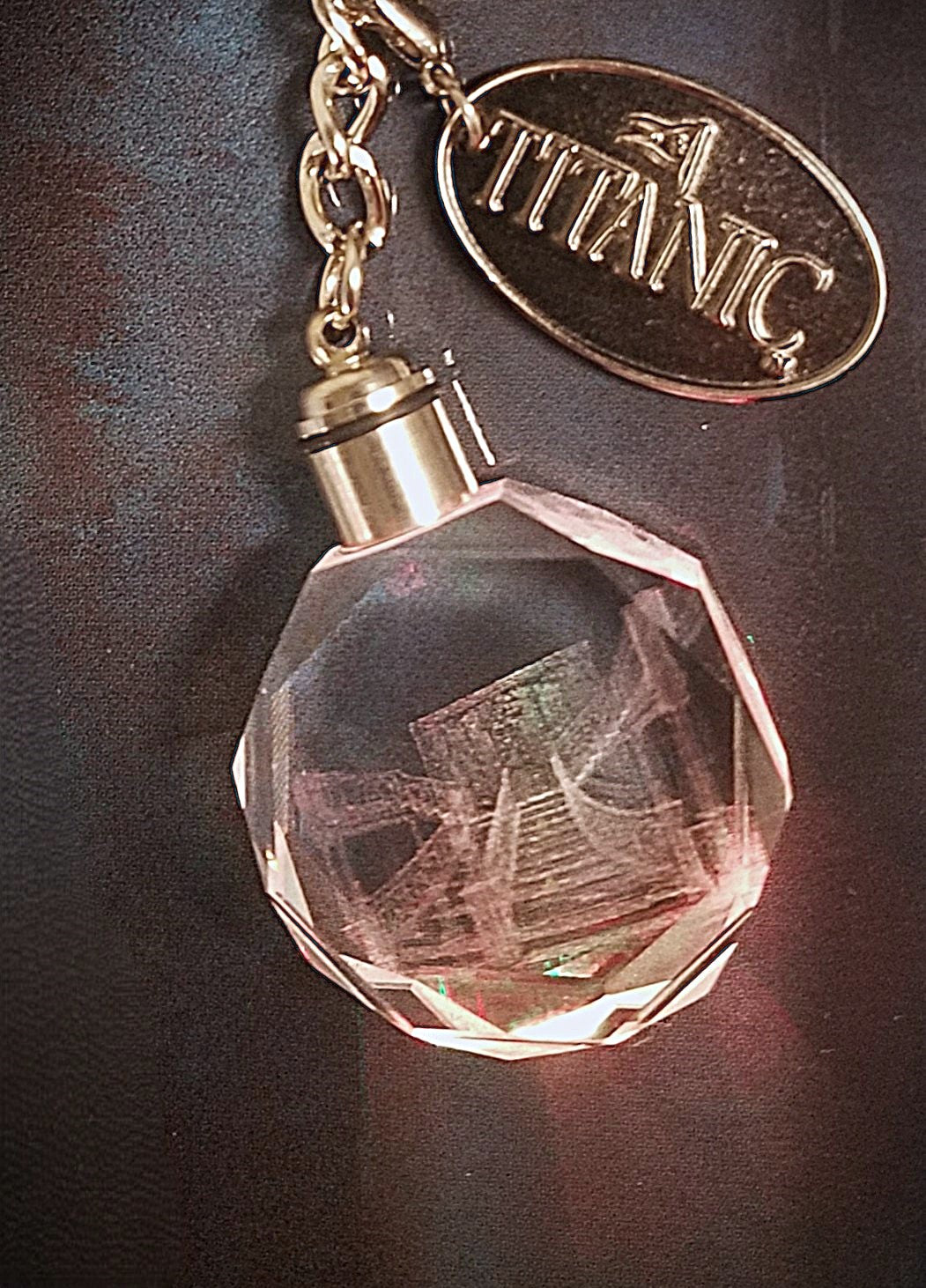 LED Light-Up Titanic Grand Staircase Key Ring