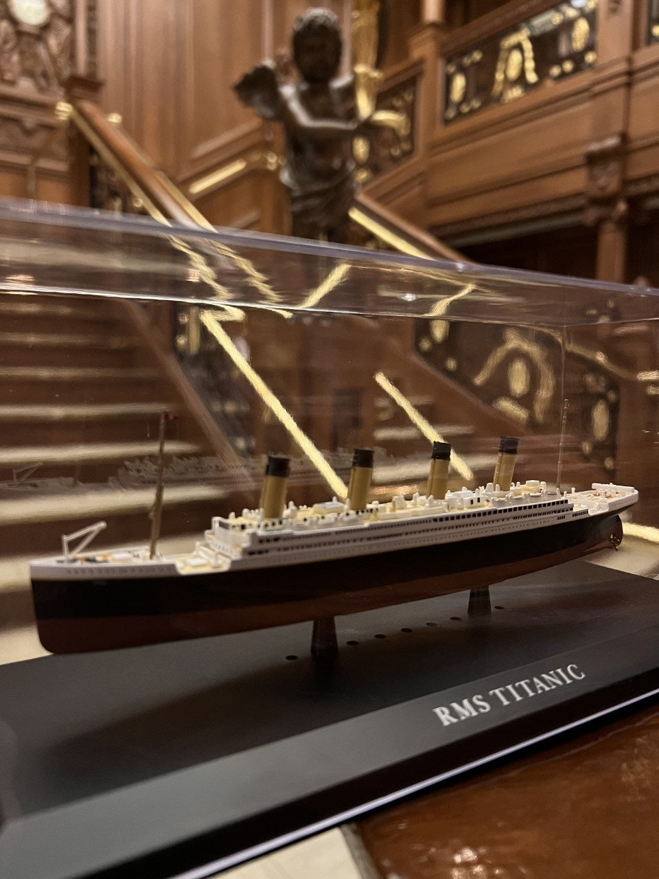 Titanic 1/1250 Scale Display Model