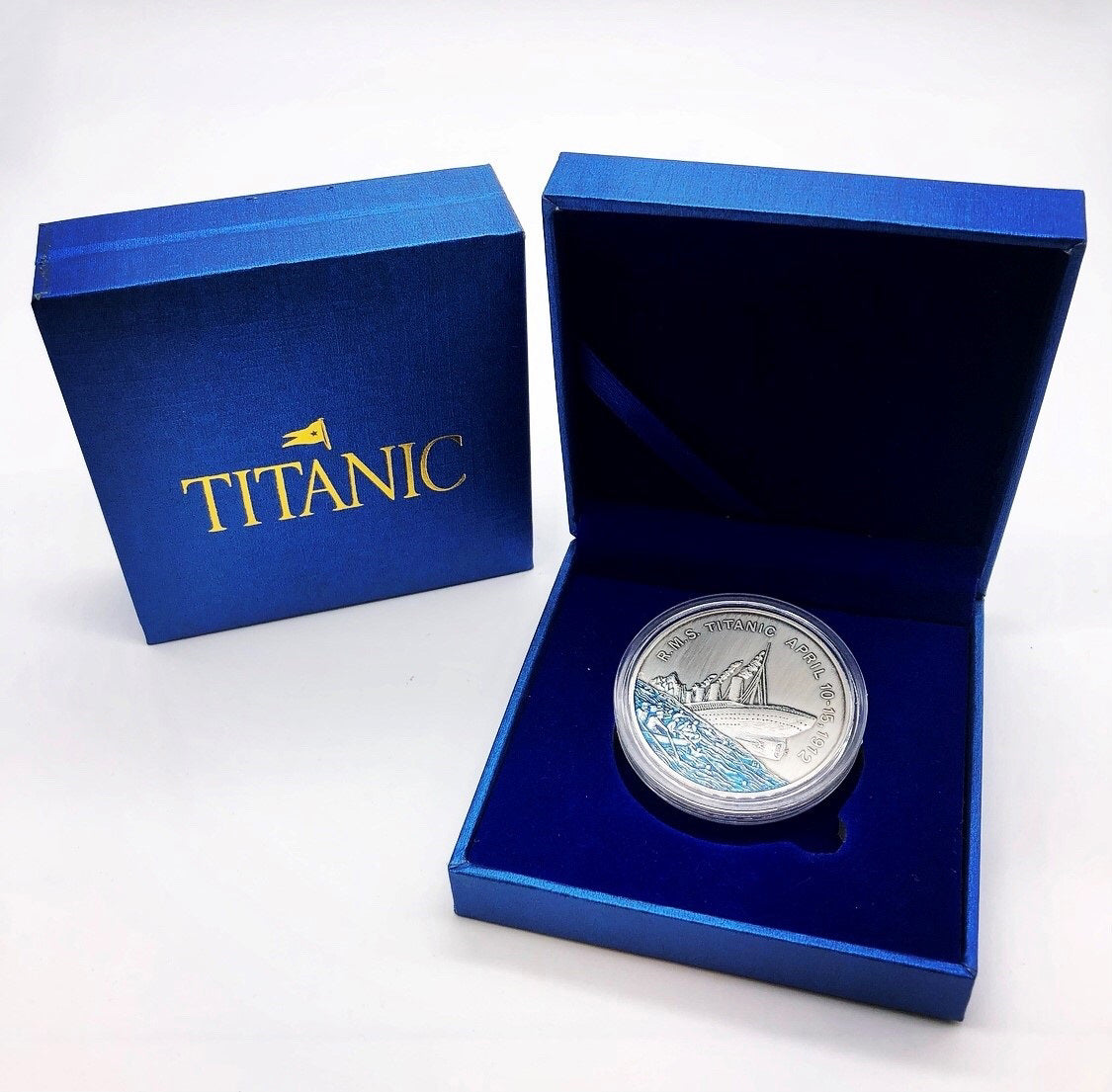 Titanic Two-Sided Collector Coin - Wreckage in Blue