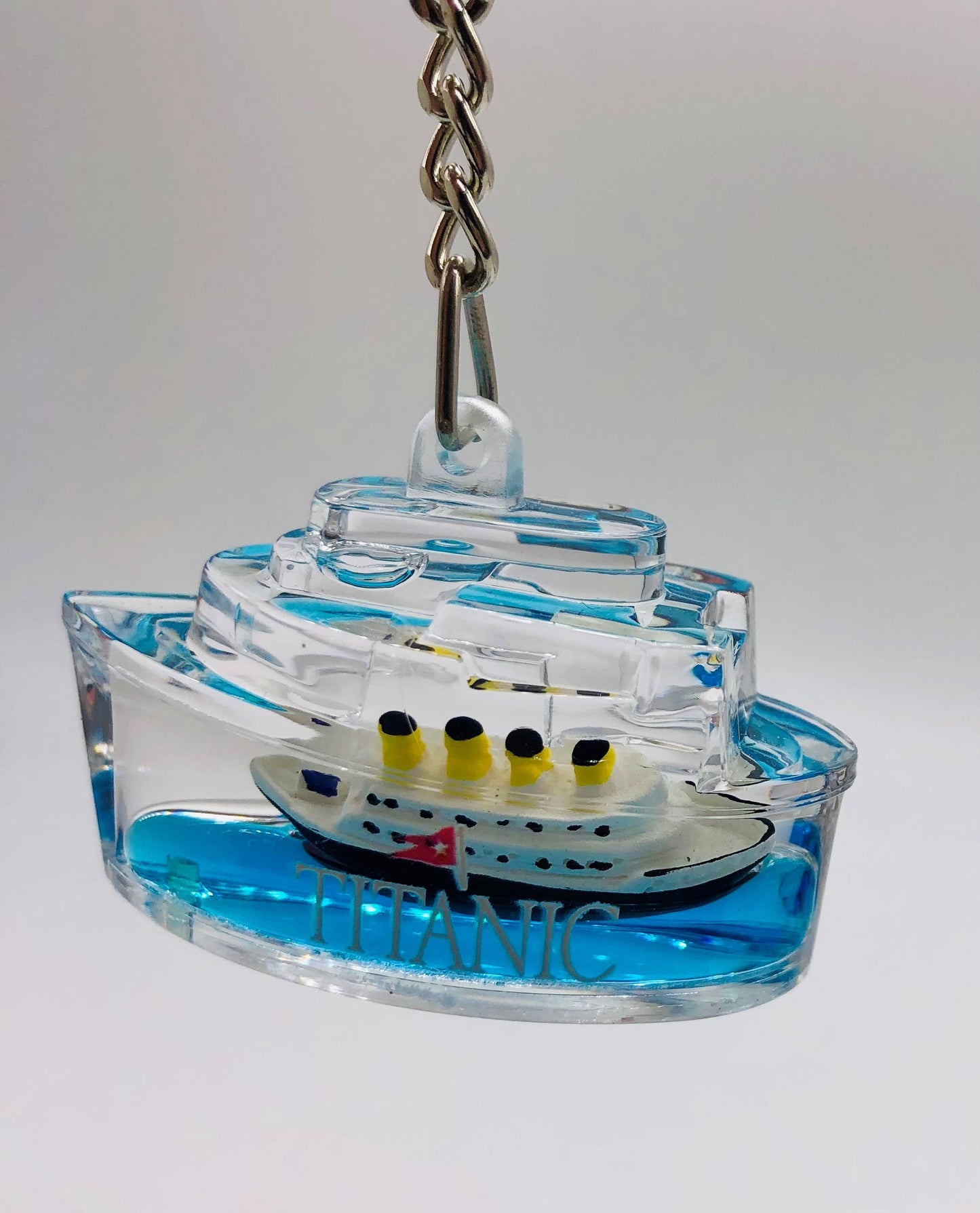 Floating Titanic Iceberg Shape Acrylic Key Ring