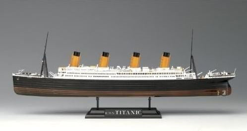 Titanic 1/700 Scale Model Kit MCP