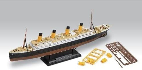 Titanic 1/700 Scale Model Kit MCP