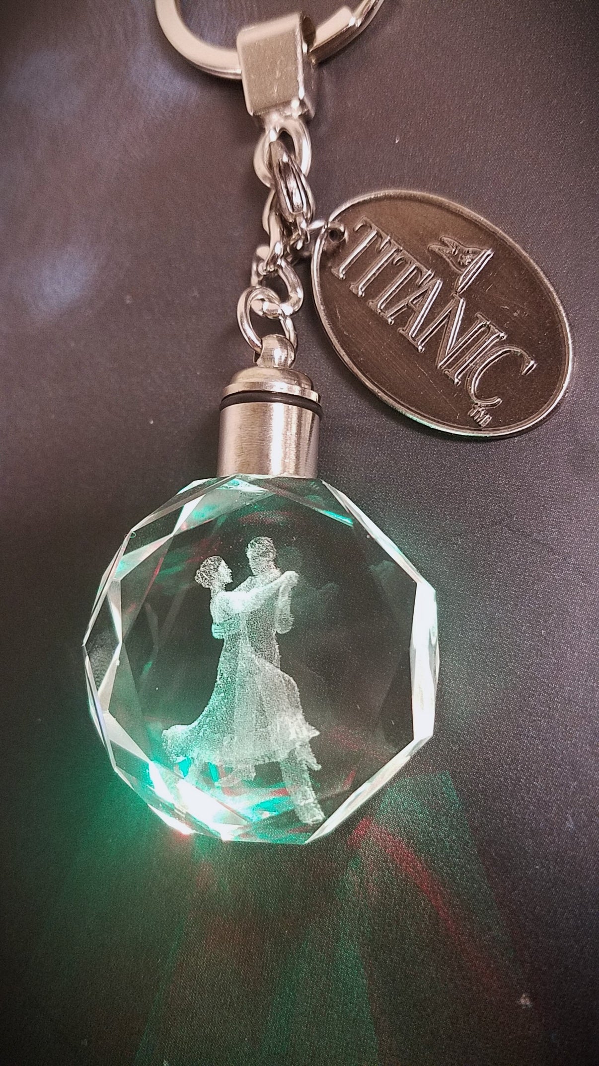 LED Light-Up Titanic Dancers Key Ring โ Shop The Ship