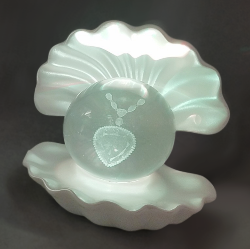 LED Light-Up Small Crystal Pearl Titanic Heart