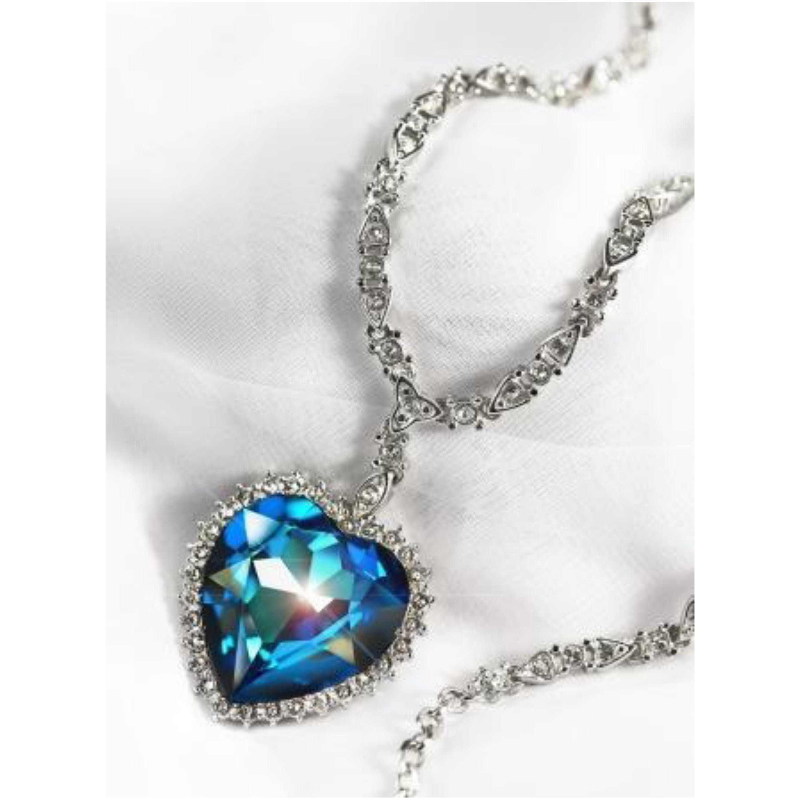アクセサリー decor diapetit heart necklace Deluxe Precision Cut Heart Necklace – Shop The Ship