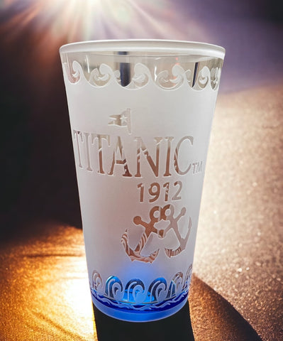 TITANIC ETCHED ARCTIC FROST PINT GLASS
