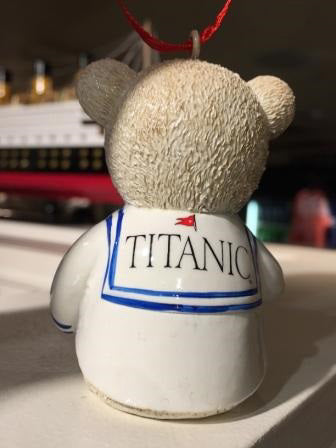 The back of the sailor polar bear ornament's shirt says Titanic.