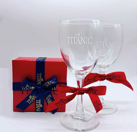TITANIC ETCHED WINE GLASS