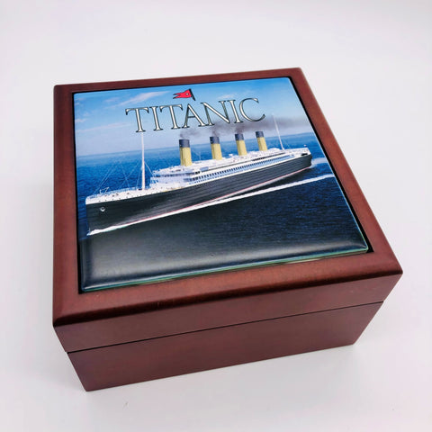 TITANIC WOODEN AND TILE BOX